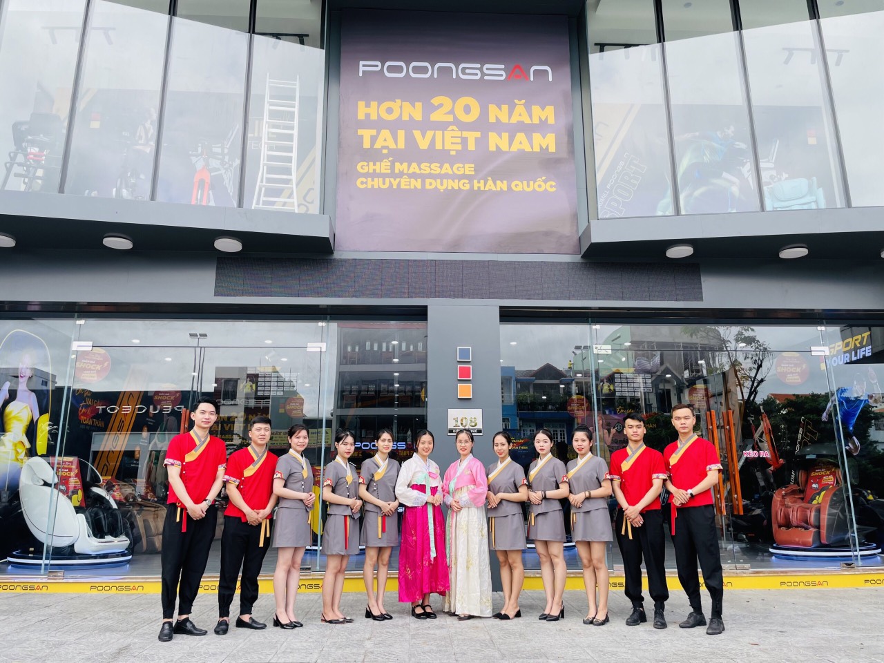 Ngàn ưu đãi giảm giá và triệu phần quà hấp dẫn